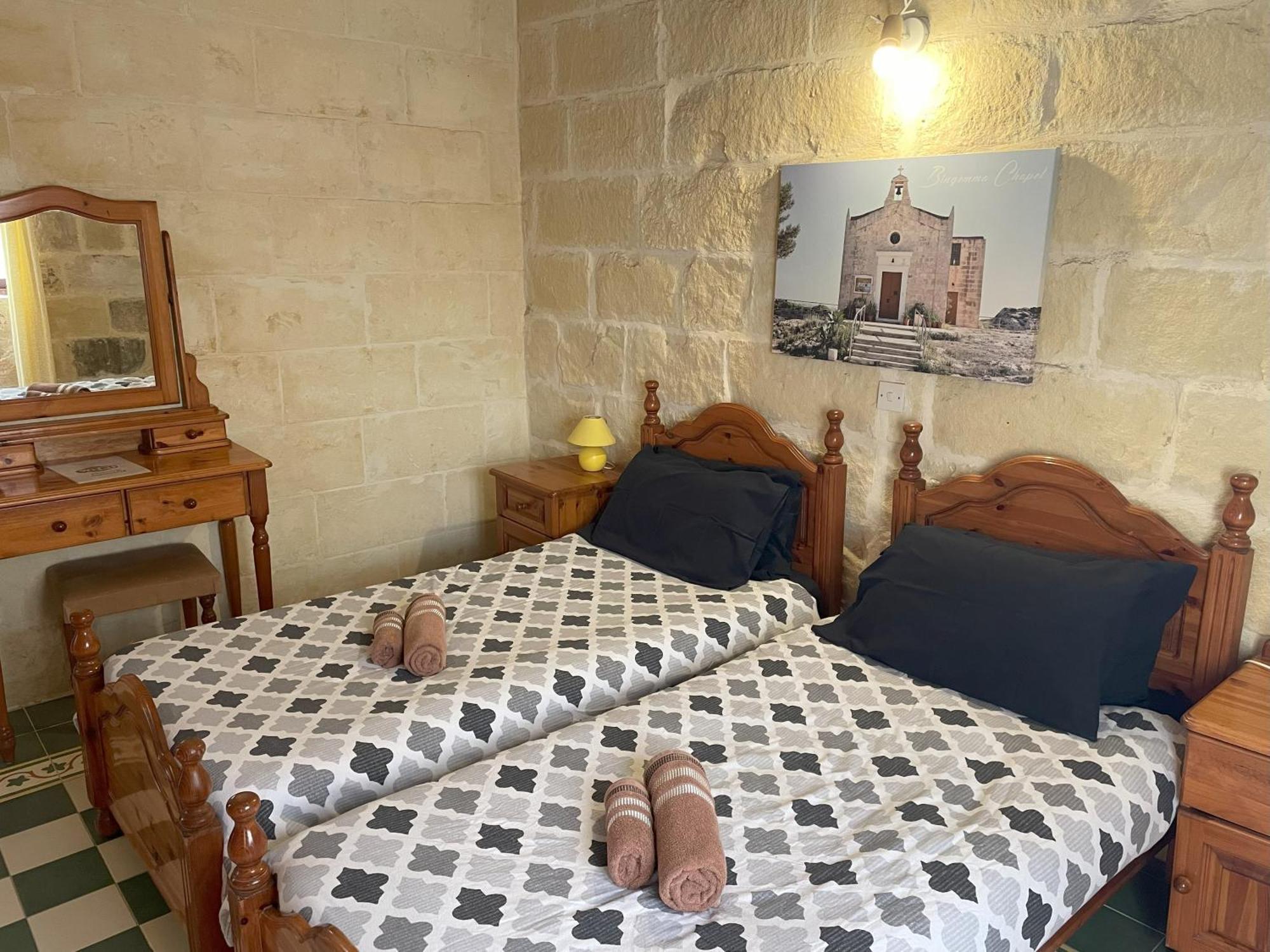 Ta' Lorenzo Guest House San Lawrenz Ngoại thất bức ảnh