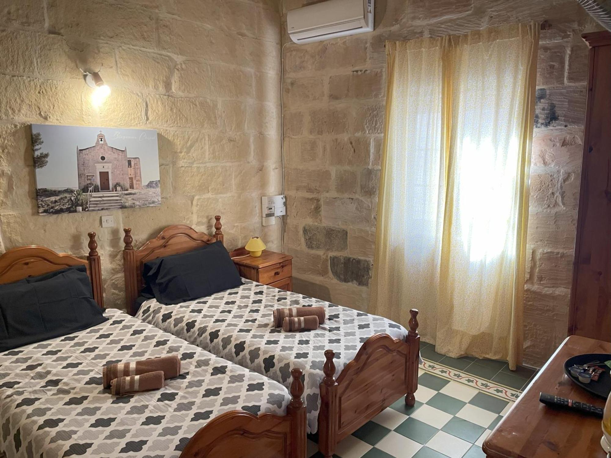 Ta' Lorenzo Guest House San Lawrenz Ngoại thất bức ảnh