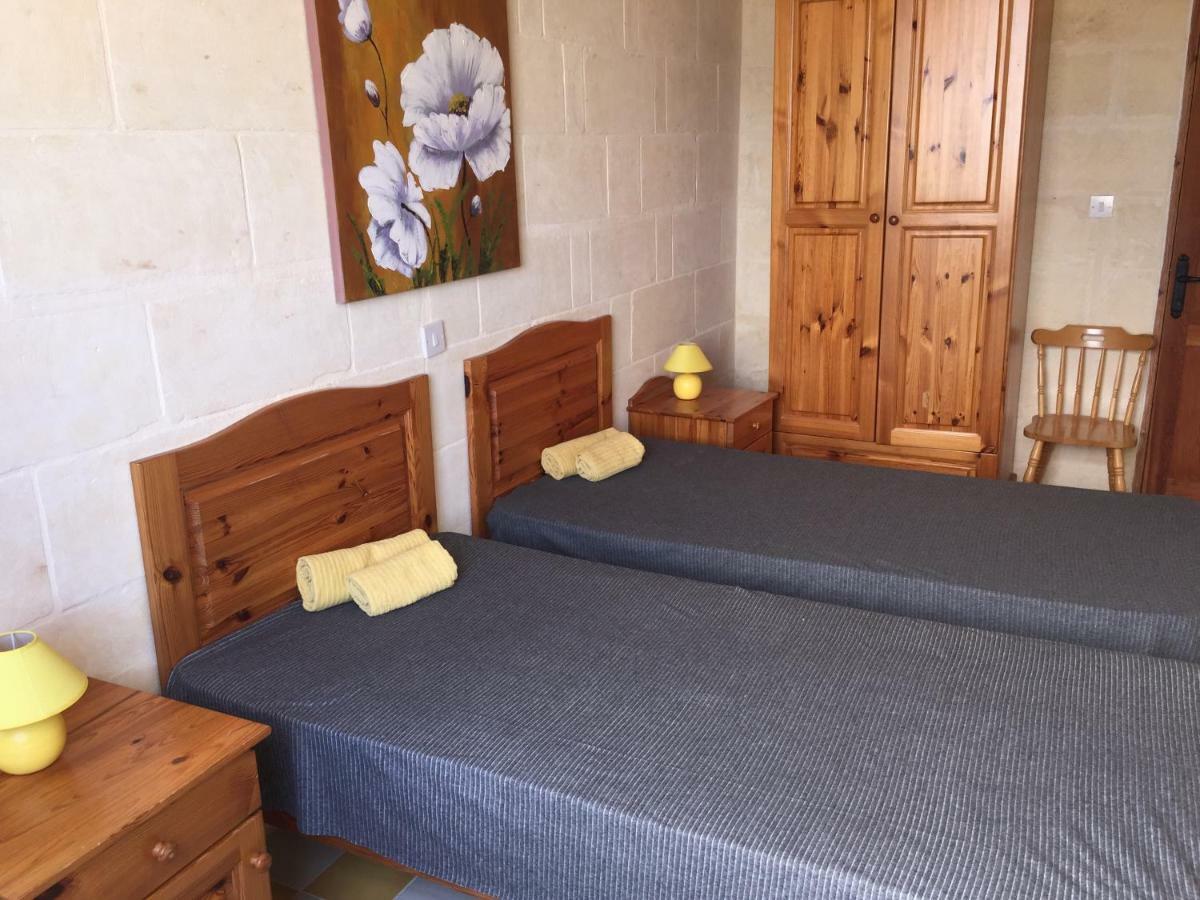 Ta' Lorenzo Guest House San Lawrenz Ngoại thất bức ảnh