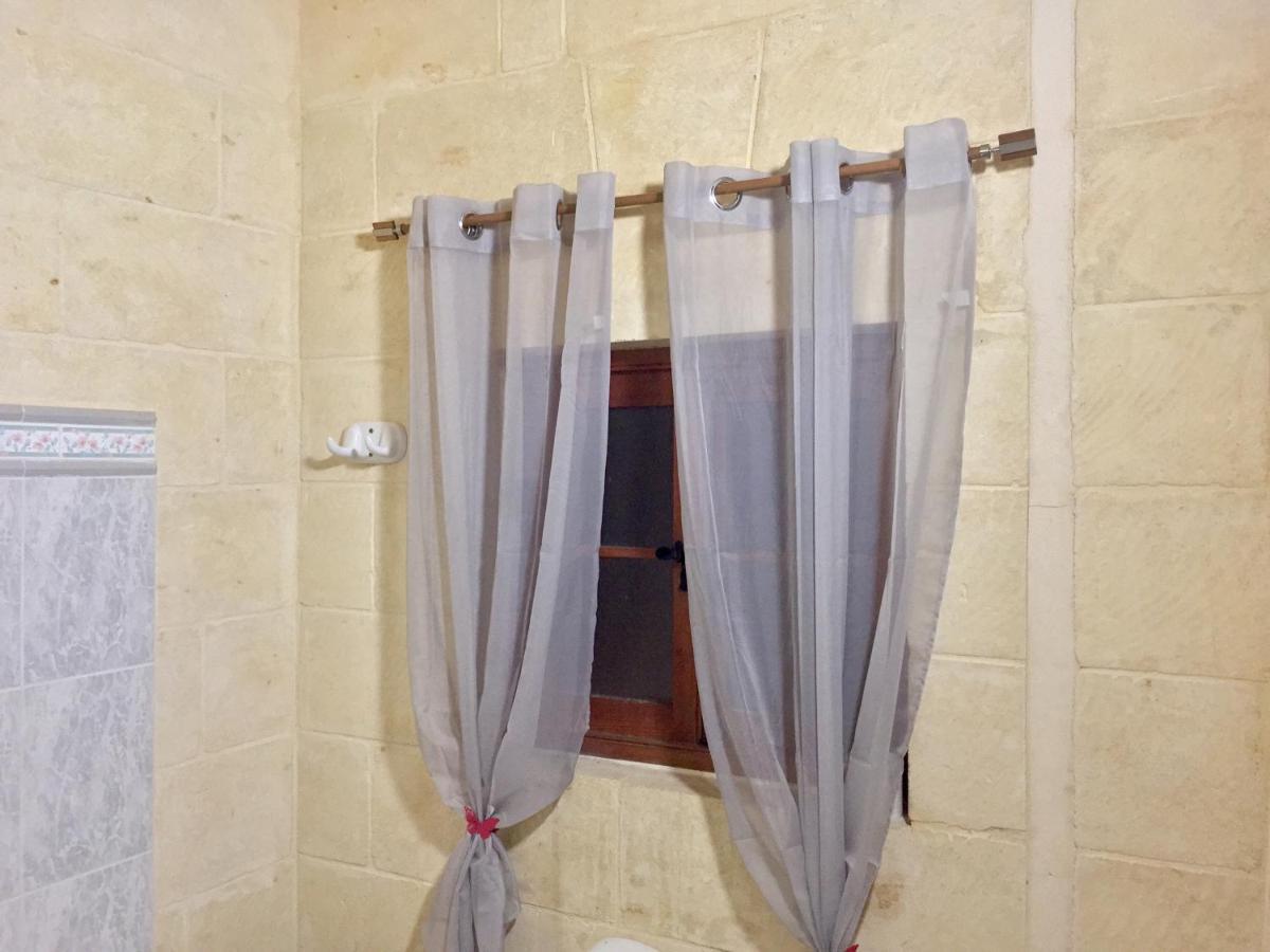 Ta' Lorenzo Guest House San Lawrenz Ngoại thất bức ảnh
